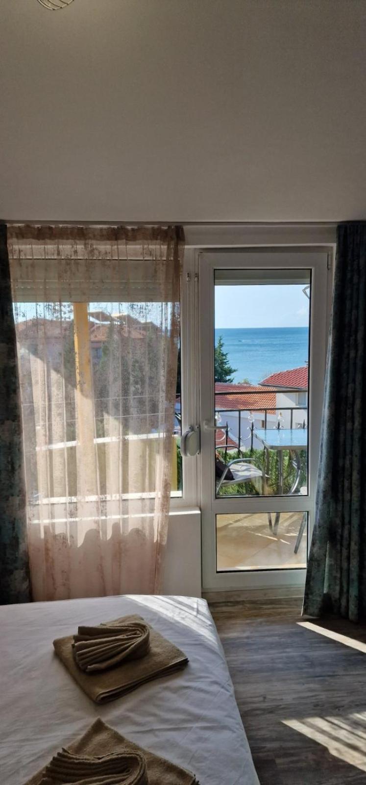 Larenta Sveti Vlas, Ulitsa Cherno More 12 Exteriör bild